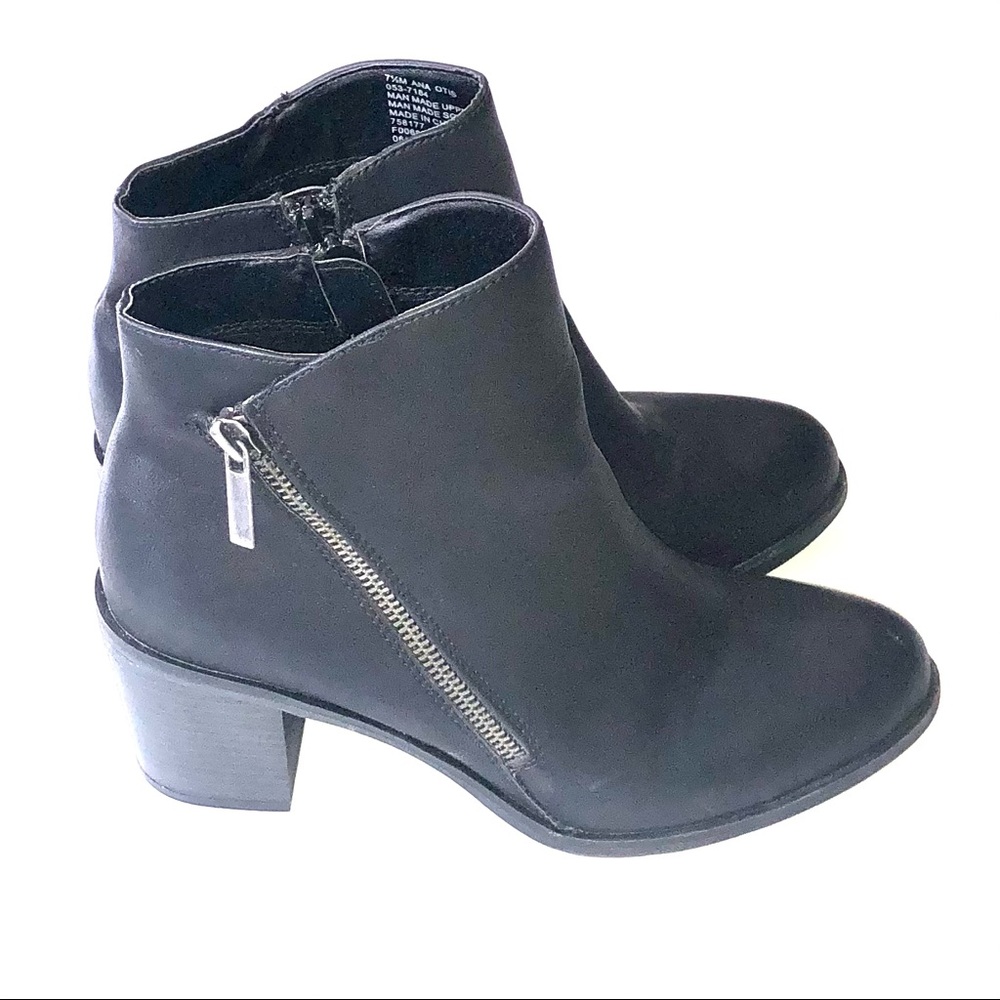 Faux leather block heel zipper booties